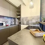 Boutique 2 Bedroom *