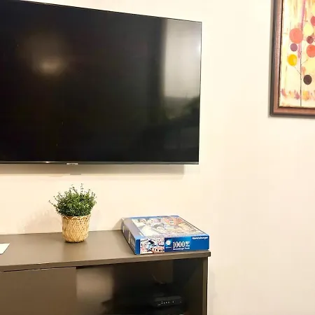 Boutique 2 Bedroom Apartment Warna